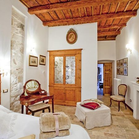 B&B Il Marchese Del Grillo Sulmona Oda fotoğraf