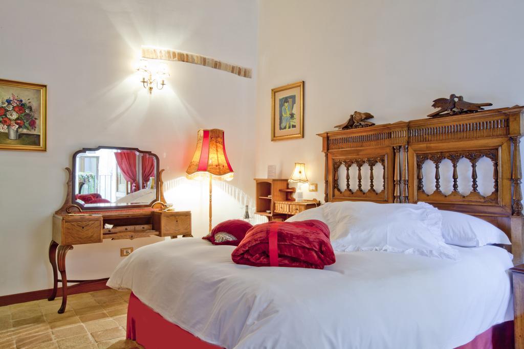B&B Il Marchese Del Grillo Sulmona Oda fotoğraf